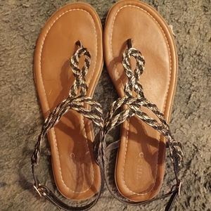 Sandals Size 9 Black & Gold